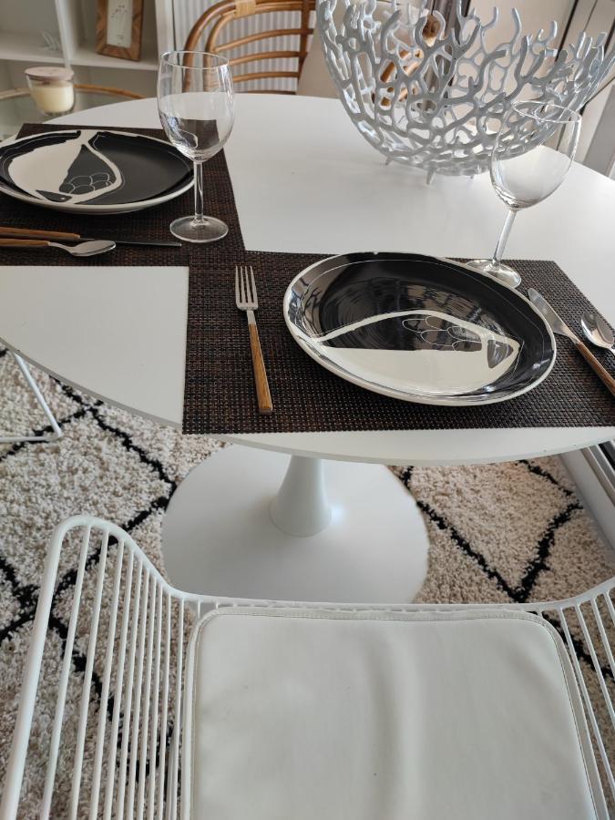 La Suite Appartement Pleine Vue Mer 孔卡尔诺 外观 照片